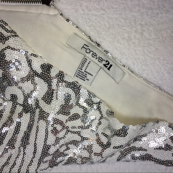 Party dress. Silver and White Forever 21 Sz S - Picture 8 of 8